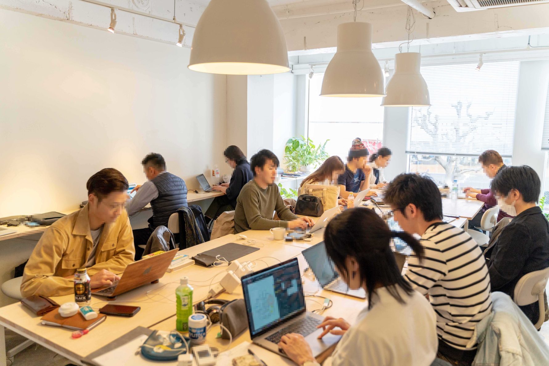 渋谷 Connecting The Dots に行ってみた 点と点を繋げるイキイキとした仕事空間 コワーキングスペース探訪 Vol 7 Workship Magazine ワークシップマガジン